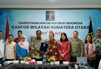 Kanwil Kementerian Hukum Rapat Harmonisasi Peraturan Gubernur.