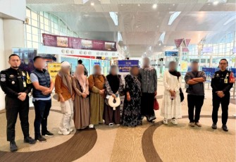 Petugas Imigrasi Medan pada TPI Bandara Internasional Kualanamu Gagalkan Keberangkatan Sembilan Orang WNI