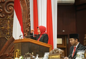 Juru bicara Fraksi PDIP DPRD Jatim, Dewanti Dewanti Rumpoko