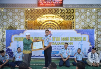 Peringatan Nuzulul Quran 1446 H/2025, bertempat di Masjid Nurussamawat Lanud Sultan Hasanuddin, Kamis (13/3/2025).