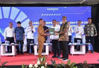 Mendes Yandri dalam Diskusi Ketahanan Pangan dan Ekonomi Hijau Desa di Kabupaten Manggarai Barat, Senin (23/6/2025).