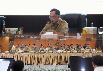 Mendagri saat memimpin Rapat Koordinasi Pengendalian Inflasi Daerah