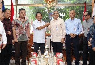 Mendagri dan Ketua KPK saat pertemuan di Kantor Pusat Kementerian Dalam Negeri (Kemendagri), Jakarta, Kamis (7/8/2025).
