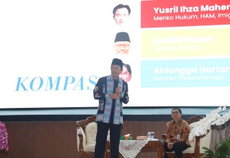 Menteri Agama (Menag) Nasaruddin Umar saat menjadi pembicara pada Retret Kepala Daerah Gelombang II di Balairung Rudini, Kampus Institut Pemerintahan Dalam Negeri (IPDN) Jatinangor, Kabupaten Sumedang, Jawa Barat, Kamis (26/6/2025).
