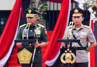 Panglima TNI Jenderal TNI Agus Subiyanto bersama Kapolri Jenderal Pol. Listyo Sigit Prabowo saat memimpin Upacara Wisuda Prabhatar di Akmil Magelang.