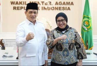 Wakil Menteri Agama Romo Syafi’i menerima kunjungan dari Wakil BP Taskin Nanik S. Deyang di Kantor Kementerian Agama, Jakarta Pusat pada Rabu (3/9/2025).