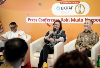 Wamen Ekraf, Irene Umar, saat menghadiri Press Conference Kompetisi “Koki Muda Koepoe Koepoe” di kantor Anggana Catur Prima, Jakarta, Selasa, 5 Agustus 2025.