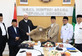Wamenag Romo Muhammad Syafi’i saat Terima Kunjungan Imam Besar Islamic Center Australia
