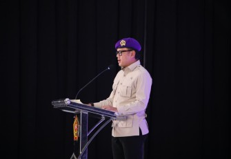 Wamendagri Bima Arya saat memberikan sambutan pada acara Musyawarah Nasional (Munas) IX IARMI di Asrama Haji Pondok Gede, Jakarta, Jumat (21/11/2025).