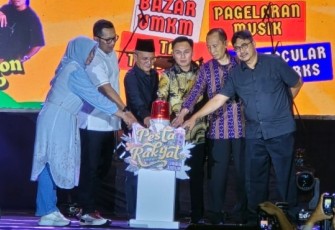 DPRD dan Pemprov Gelar Pesta Rakyat di Pasuruan