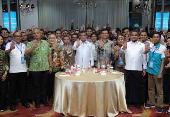 Menaker Yassierli saat membuka acara pembentukan kader HIP dalam rangka Gerakan Produktivitas Nasional (GPN) di Bogor, Jawa Barat, Selasa (2/9/2025) malam.