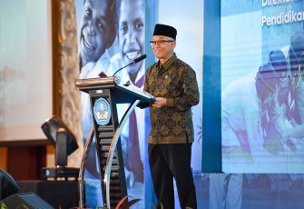 Wakil Menteri Pendidikan Dasar dan Menengah (Wamendikdasmen), Atip Latipulhayat,