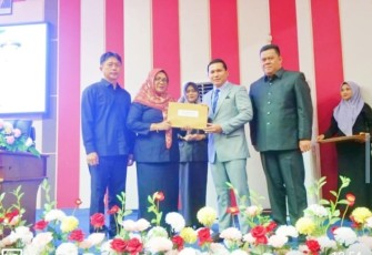 Rapat Paripurna Penyampaian Ranperda Penyelenggaraan KLA dan Kearsipan