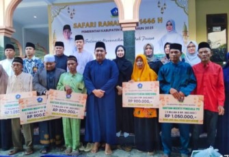 Bupati Bintan Gelar Safari Ramadan di Desa Ekang Anculai