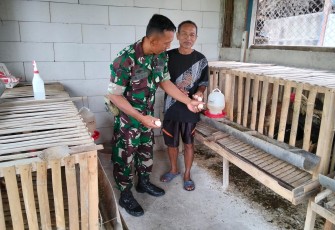 Babinsa Koramil Karangjati Sambangi Peternak Ayam di Wilayah Binaannya