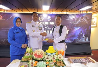 Koarmada III Gelar Upacara di Geladakan KRI Teluk Wondama-527