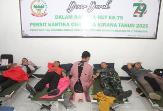 Donor Darah di HUT ke-79 Persit KCK Cabang XX Dim 0806 Trenggalek