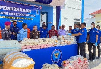 Ribuan Narkoba Tangkapan TNI AL dan BNNP Aceh di Musnahkan 