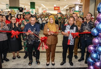 Wakil Wali Kota Pematangsiantar Resmikan Irian Supermarket