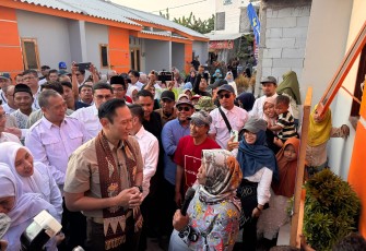 AHY saat Resmikan Penataan Kampung Pesisir Gresik: Dari Kumuh Jadi Hunian Layak Lewat Skema Hybrid APBN-CSR