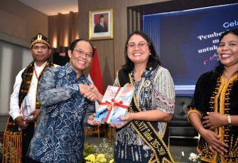 Gelar Wicara “Pemberdayaan Perempuan melalui Pendidikan untuk Meningkatkan Literasi” di Jakarta, Selasa (21/4). 