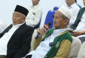 KH Agoes Ali Masyhuri atau Gus Ali dalam Dialog Publik di Surabaya, Rabu (12/8).