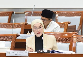 Anggota Komisi VIII DPR RI, Selly Andriany Gantina