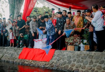  Menteri Agama Republik Indonesia, Nasaruddin Umar, menghadiri kegiatan pelepasan satwa endemik di kawasan Danau Dendam Tak Sudah, Kamis (23/4) /Foto : MC 