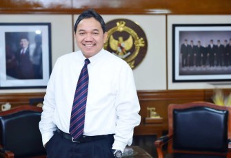 Achsanul Qosasi Kawal Ujian Doktor Dosen UNIBA Madura, Tegaskan Komitmen Mutu Akademik