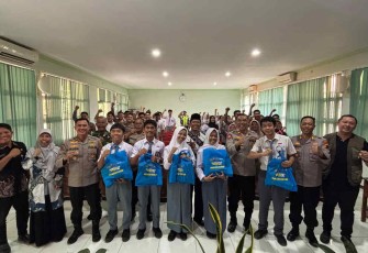 Polresta Cilacap Bekali Pelajar SMAN 1 Kroya Cegah Hoaks AI