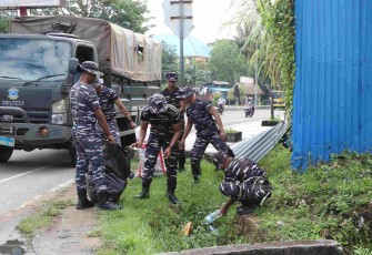 Pembersihan jalan protokol di Kota Sorong