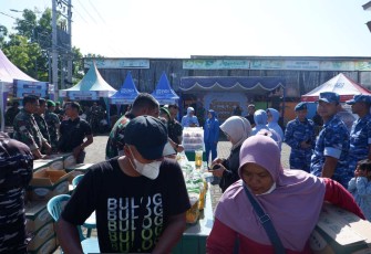 Bazar ramadhan TNI di Kabupaten Pacitan 