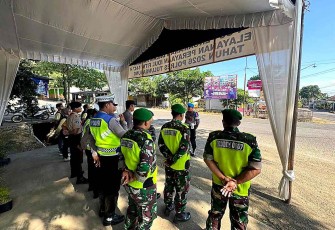 Pos Pam Idul Fitri di Pertigaan JLS Besuki