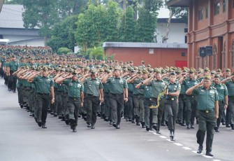 Latihan Defile Akmil