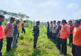 Tim gabungan pencarian perempuan diduga hilang di sungai Brantas