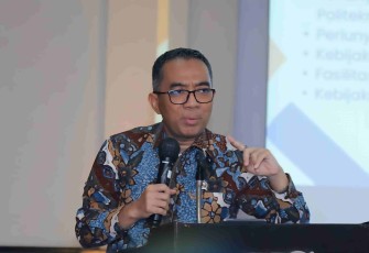 Mendiktisaintek Brian Yuliarto