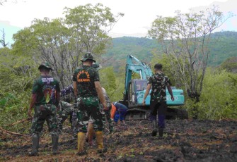 Pembangunan akses jalan 