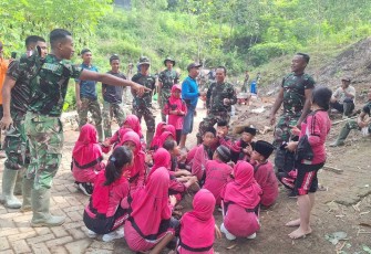 Mengenal TNI ala MI Himatul Ulum