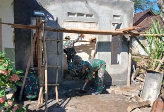 Pembangunan RTLH lansia Mani