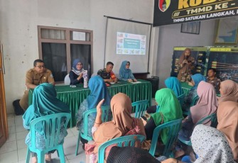 Sosialisasi Penanganan Sampah Rumah Tangga