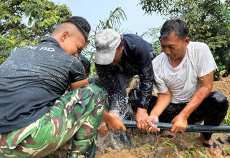 Pipanisasi air bersih TMMD ke-128 di Desa Banyuasih, Kecamatan Cigudeg, Kabupaten Bogor
