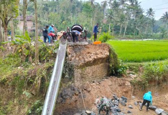 Pembangunan jembatan garuda