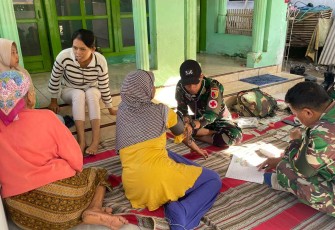 Pelayanan posko kesehatan TMMD ke-129 Kodim Lumajang