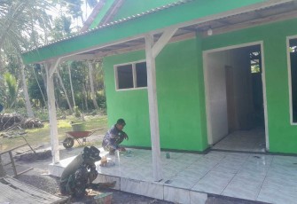 Pengerjaan RTLH milik ibu Sumanah