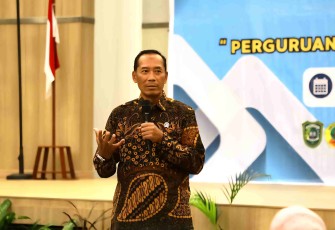 Wamendiktisaintek Fauzan
