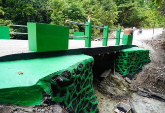 Jembatan Kampung Sesor selesai direhab