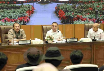 Wakil Ketua DPR RI, Sufmi Dasco Ahmad, saat menerima audiensi Aliansi Masyarakat Pati Bersatu (AMPB) atau Relawan Pati di Gedung Nusantara, Kompleks Parlemen, Senayan, Jakarta, Kamis (27/8/2026) 