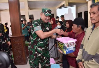 Dari Edukasi Kesehatan - Bantuan Sembako, TMMD ke-129 Kodim 0726/Sukoharjo Hadir untuk Warga