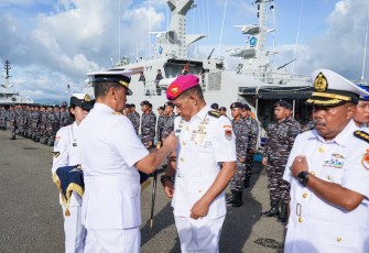 Komandan Kodaeral IX Laksamana Muda TNI Hanarko Djodi Pamungkas saat sertijab, Jum'at (9/1)