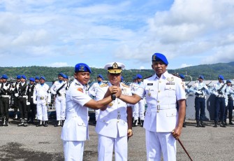 Komandan Kodaeral IX Laksamana Muda TNI Hanarko Djodi Pamungkas saat sertijab, Jum'at (9/1)